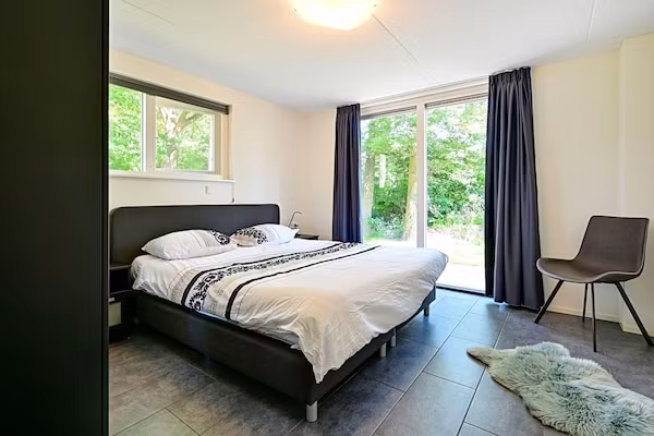 Zijzicht in Reutum-Weerselo - Foto 1 van 39