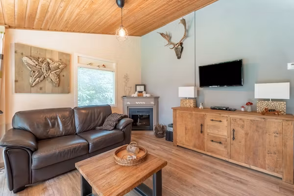 Sneeuwwitje in Exloo - Foto 1 van 53