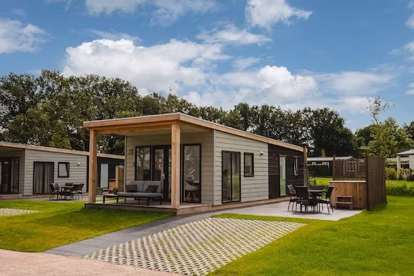 Buitenplaats Holten 16 in Rijssen - Foto 1 van 40