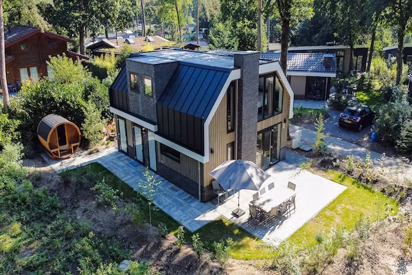 Vakantiepark De Rimboe & De Woeste Hoogte 38 in Hoenderloo - Foto 1 van 40