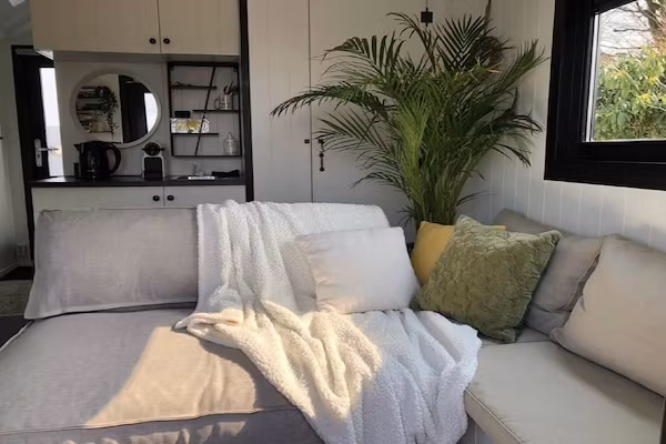 Recreatiepark Rhederlaagse Meren 21 in Lathum - Foto 1 van 40