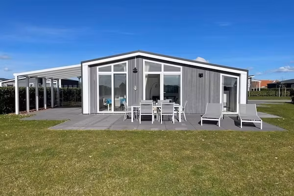 Water Resort Oosterschelde 56 in Wemeldinge - Foto 1 van 40