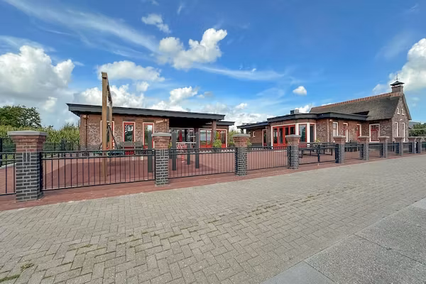 It Simmerhuske in Jistrum / Skûlenboarch - Foto 2 van 40