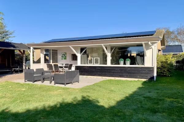 Zeewaard 14 in Sint Maartenszee - Foto 1 van 32