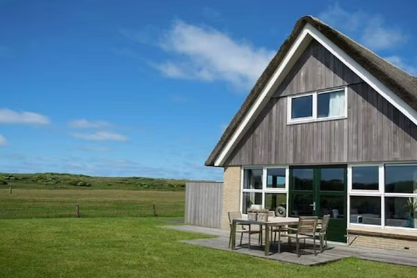 215247 in Ballum, Ameland - Foto 1 van 18