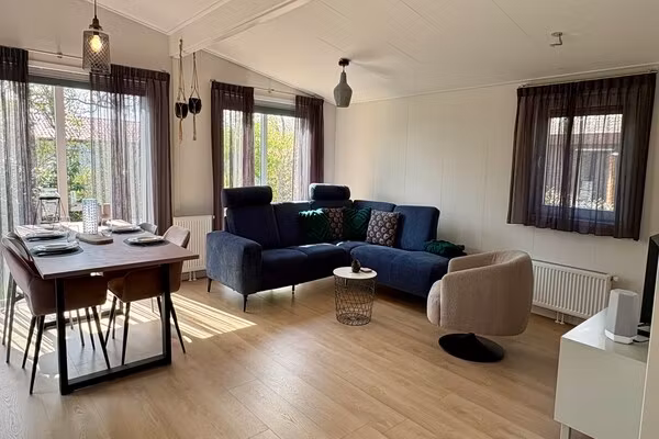 Campanula 227 in Sint Maartenszee - Foto 1 van 29