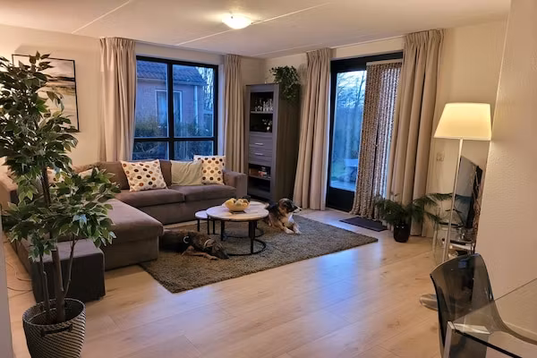 6 - Person Forest Pet & Family Bungalow in Ewijk - Foto 2 van 19