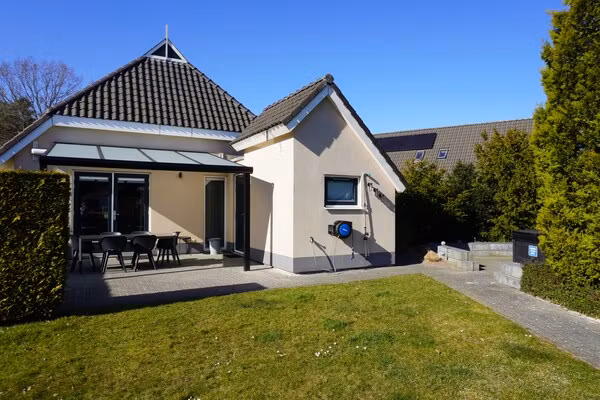 6 pers. Vosseberghuis Prestige met buitenspa in Vlagtwedde - Foto 1 van 24