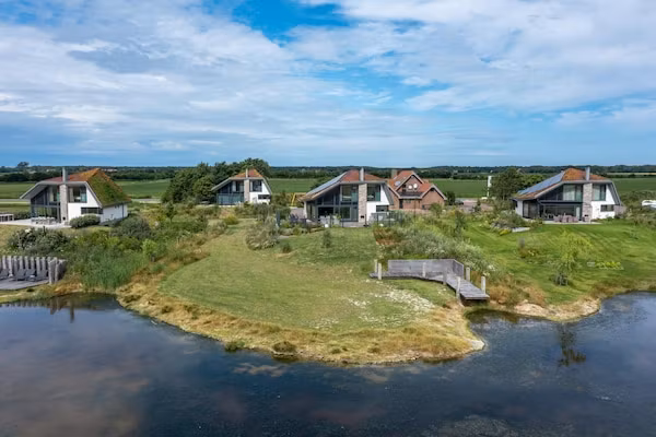 Waalerburght 18 in De Waal - Foto 1 van 31