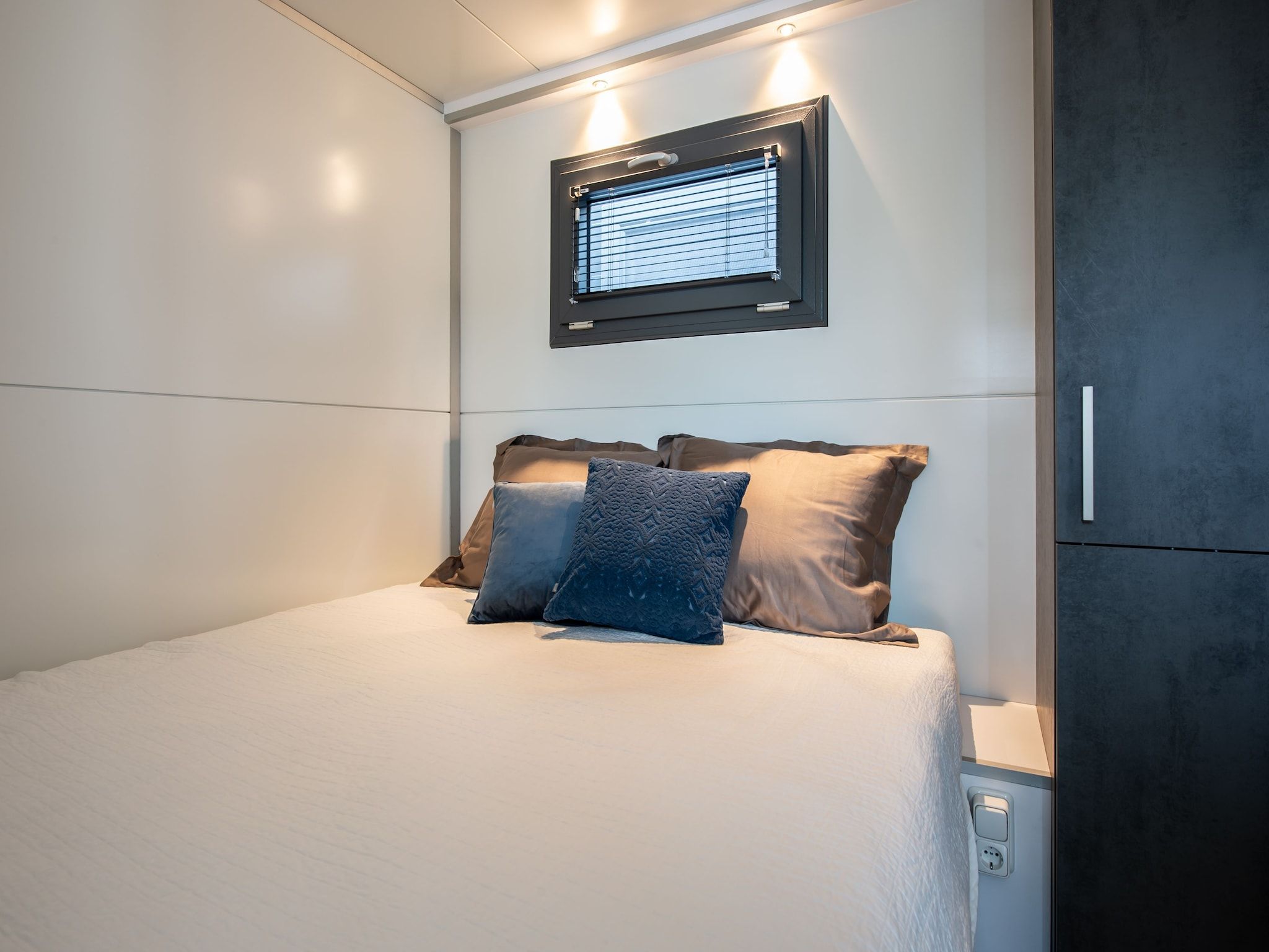 Een slaapkamer van Waterlodge Blue Island in Kamperland