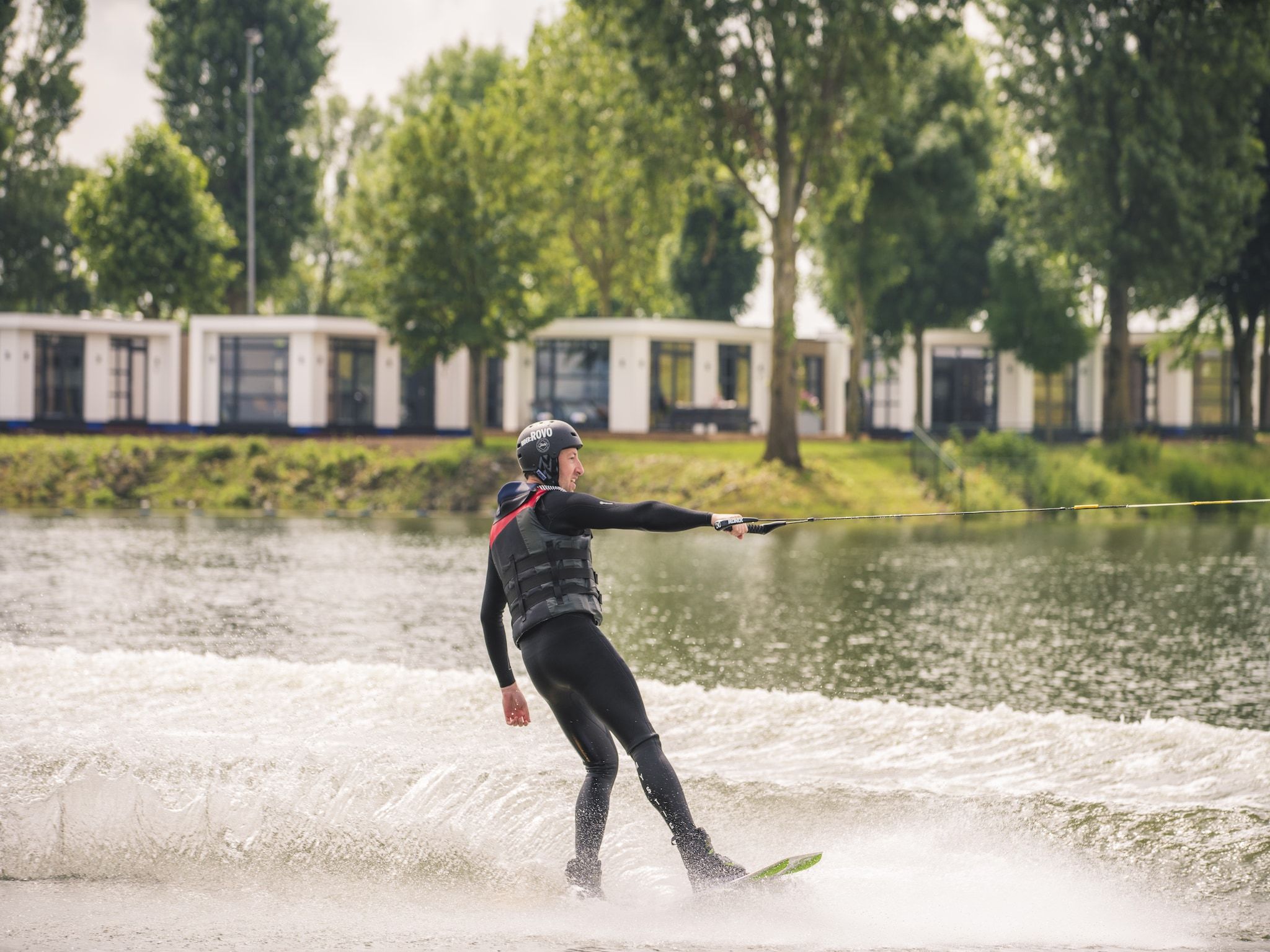 Voorzieningen bij MarinaPark Bad Nederrijn 2 in Maurik