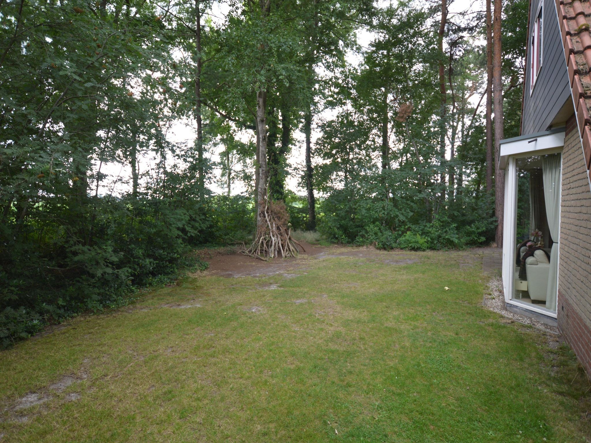 De tuin van Buitenplaats Berg en Bos nummer 4 in Lemele
