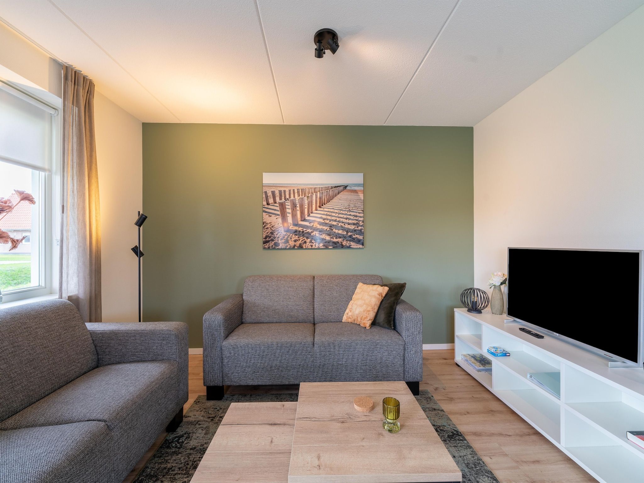 De woonkamer van De Botter Huis Nr 15 in Scherpenisse
