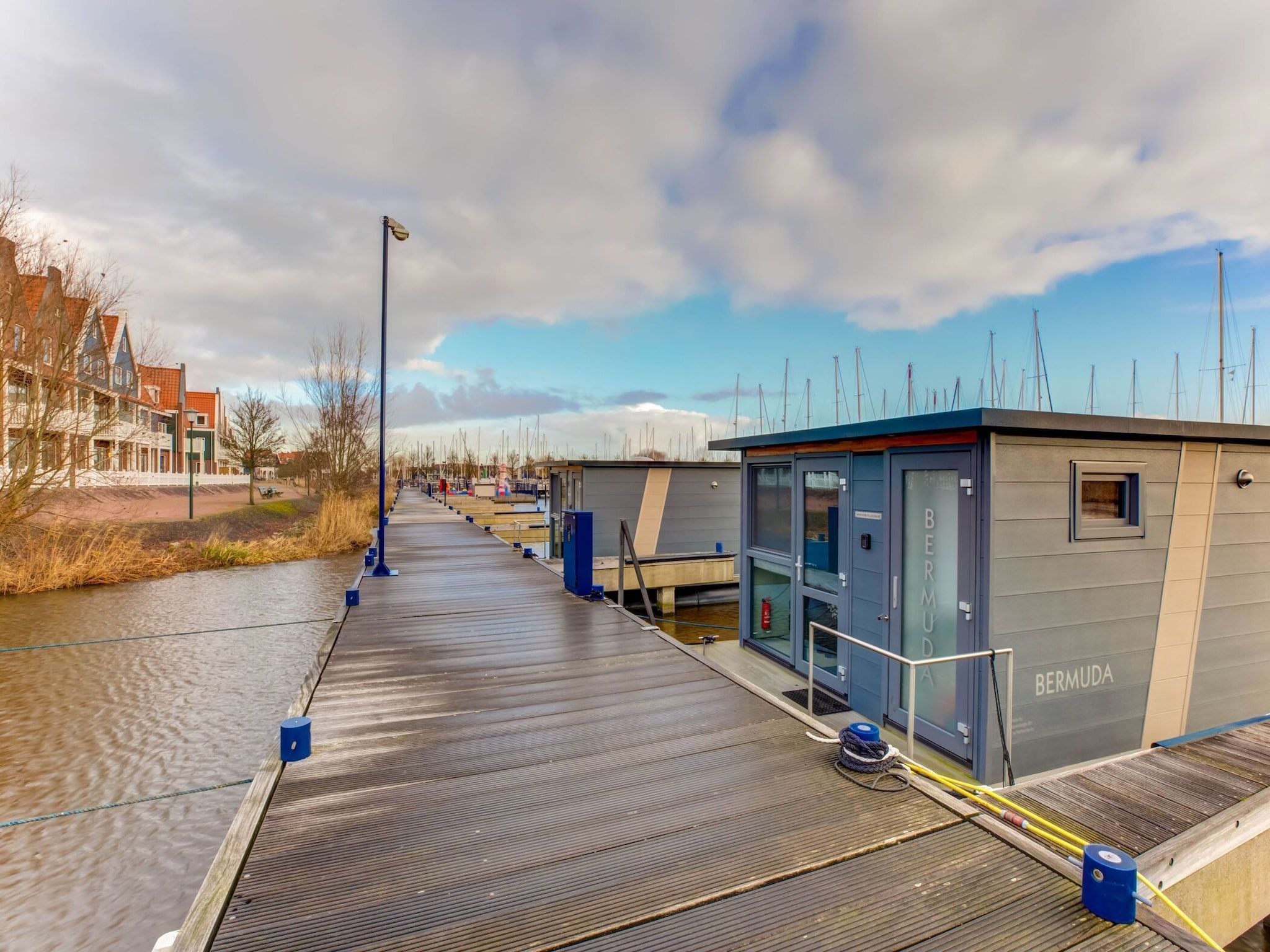 De buitenkant van Bermuda in Volendam