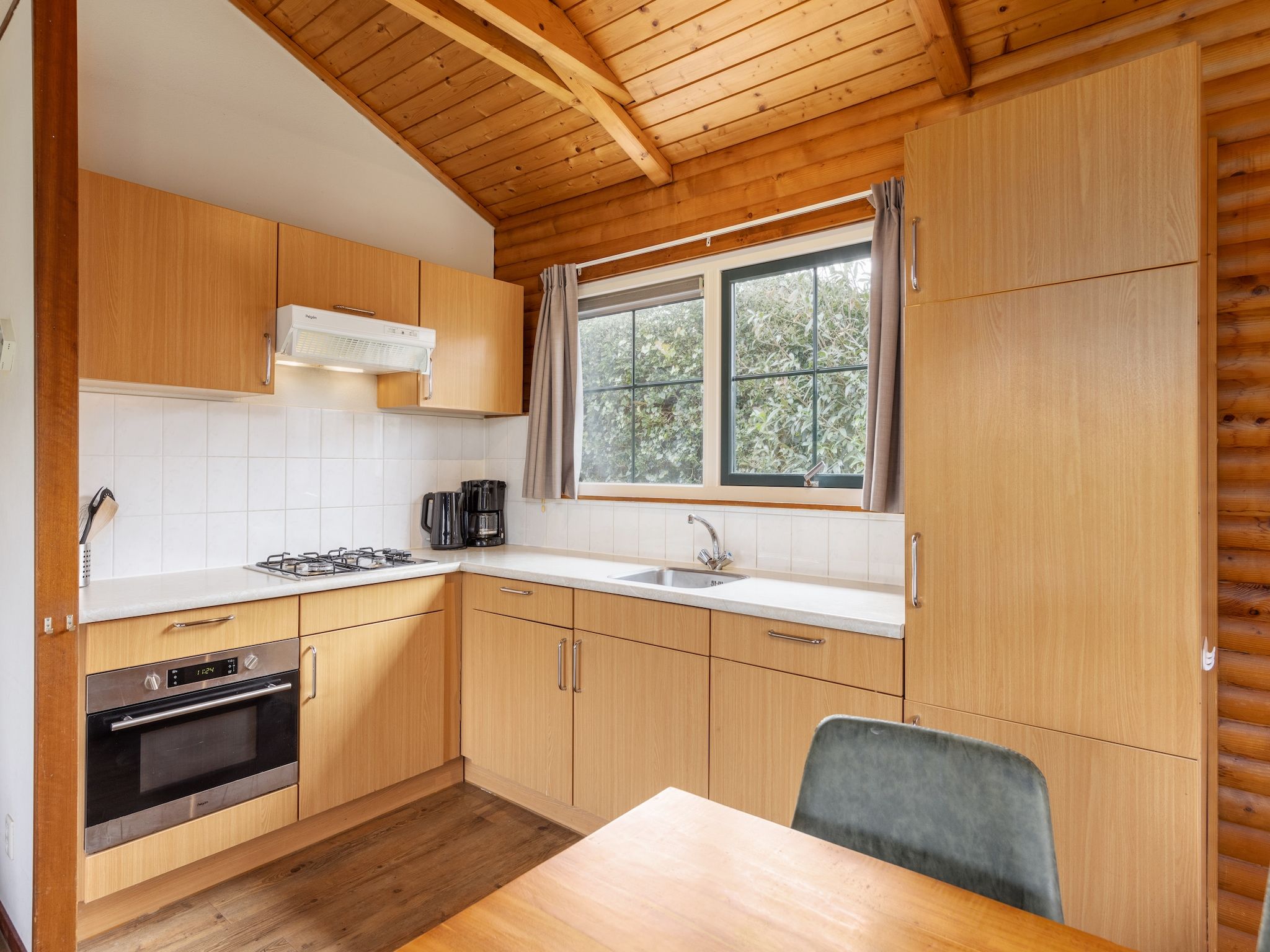 De keuken van De Veluwse Hoevegaerde 7 in Putten