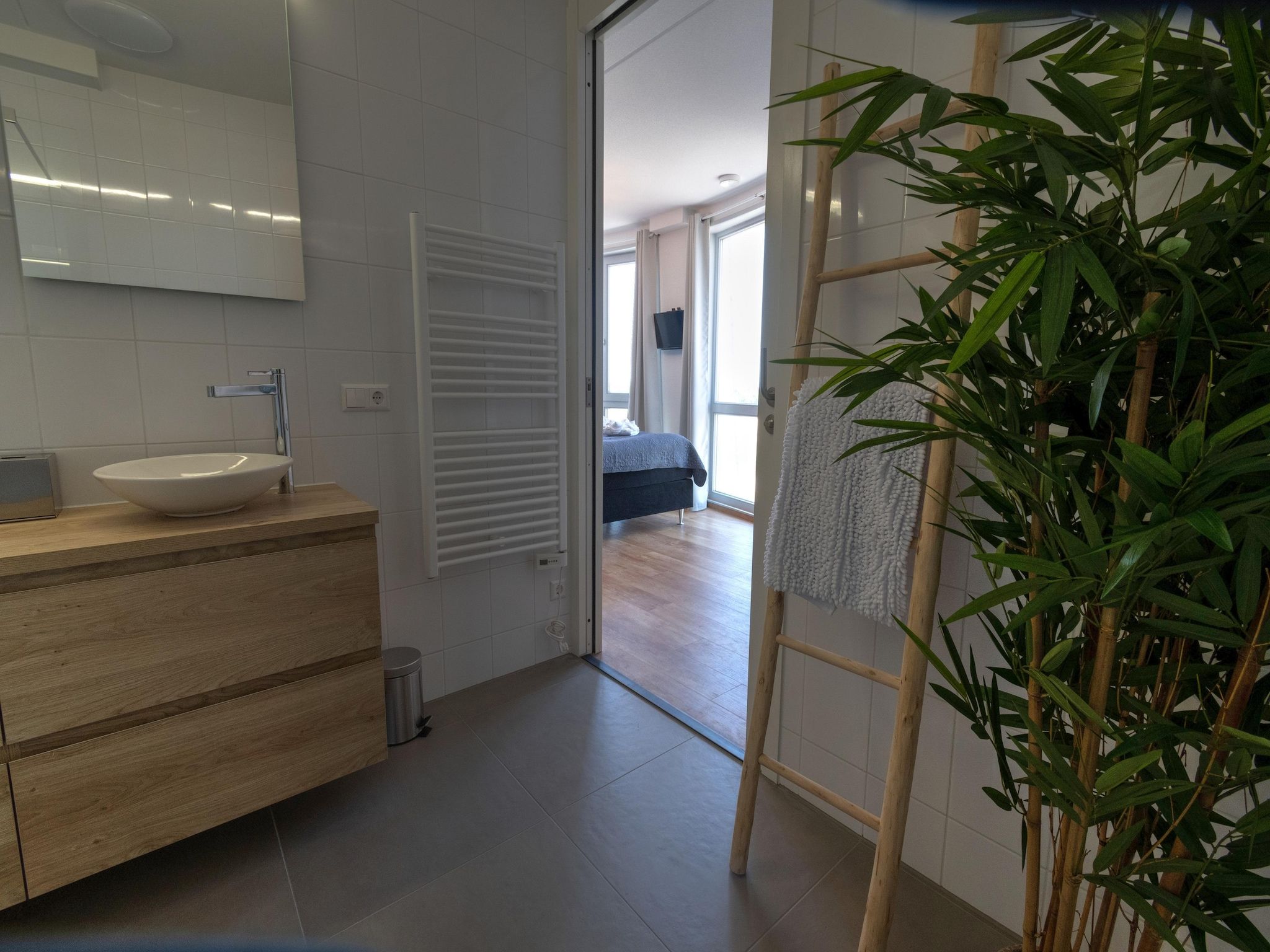 De badkamer van Casa Isla Bella in Scherpenisse