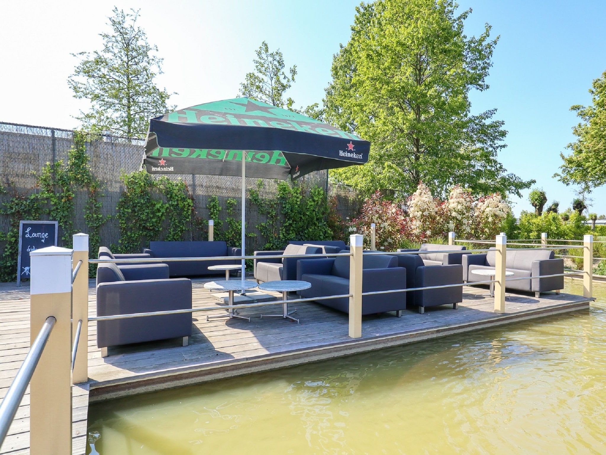 Parkfaciliteiten bij Cabana 4 in Breskens
