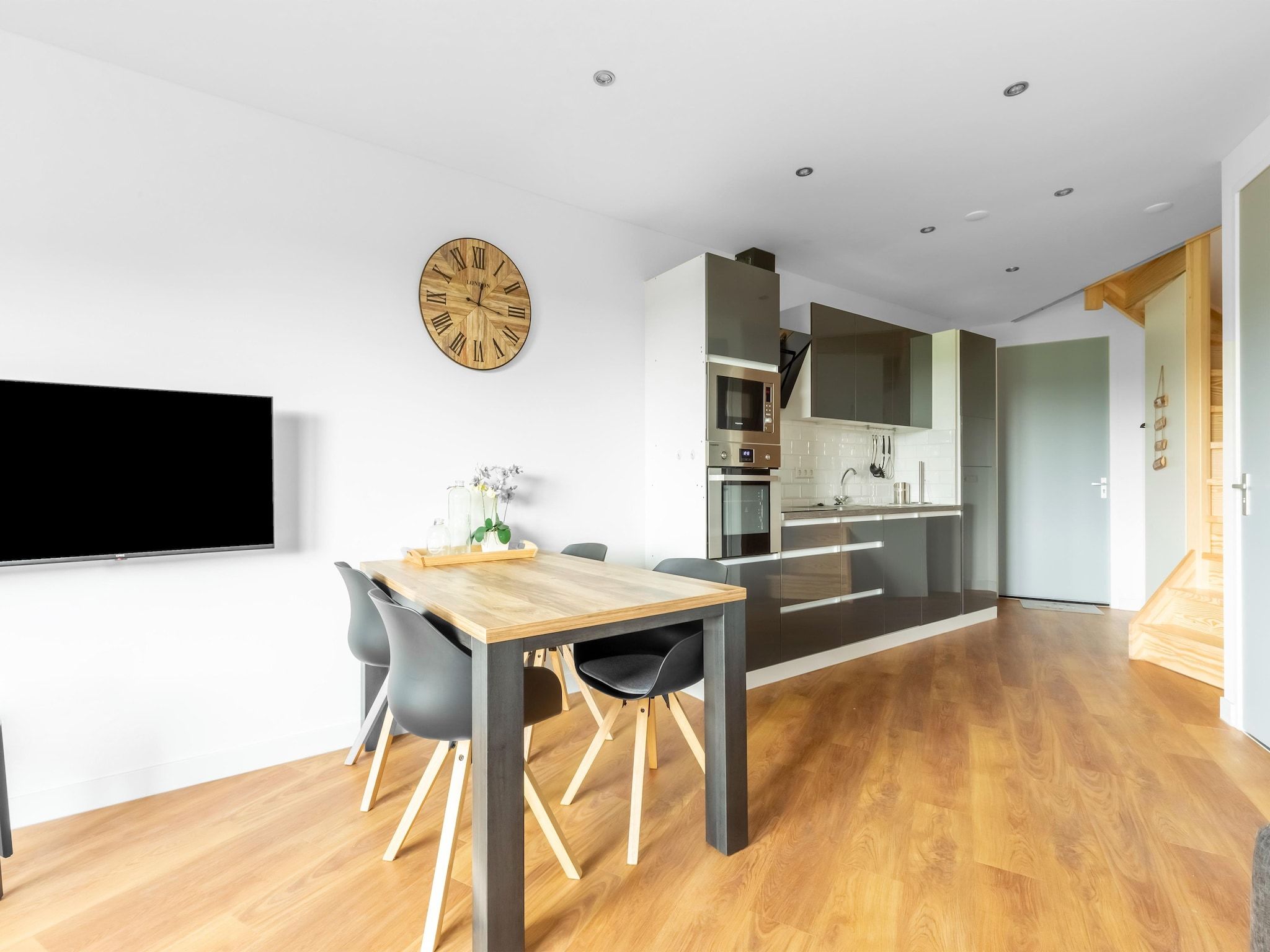 De eetkamer van NR 3 in Goirle