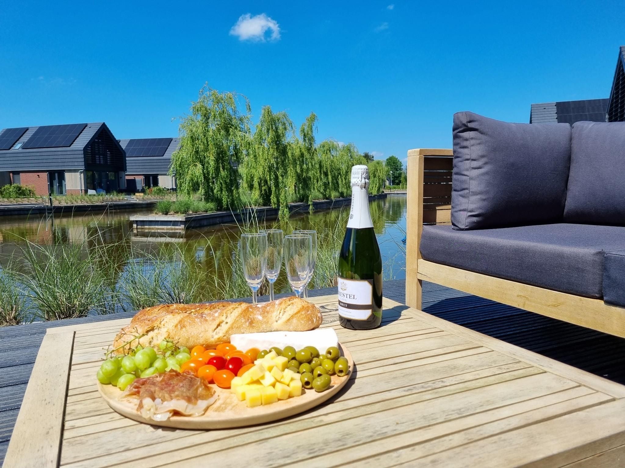 Sfeerbeeld van Watervilla San in Balk