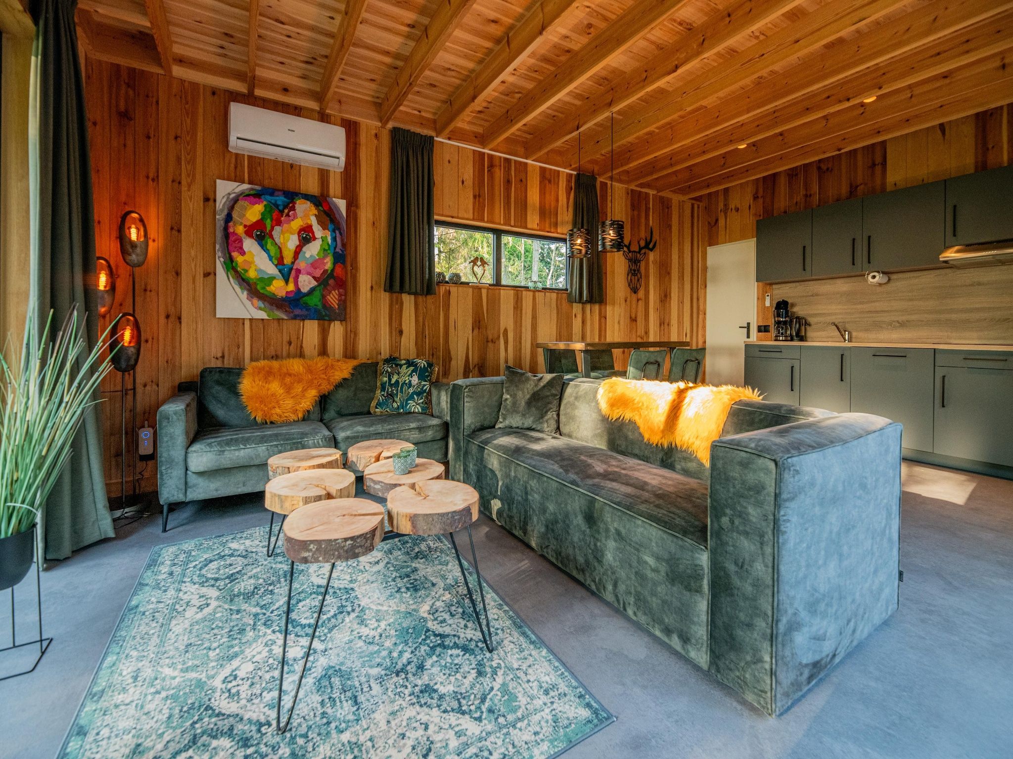 De woonkamer van Wellness lodge Grutto 2p in Dalerveen
