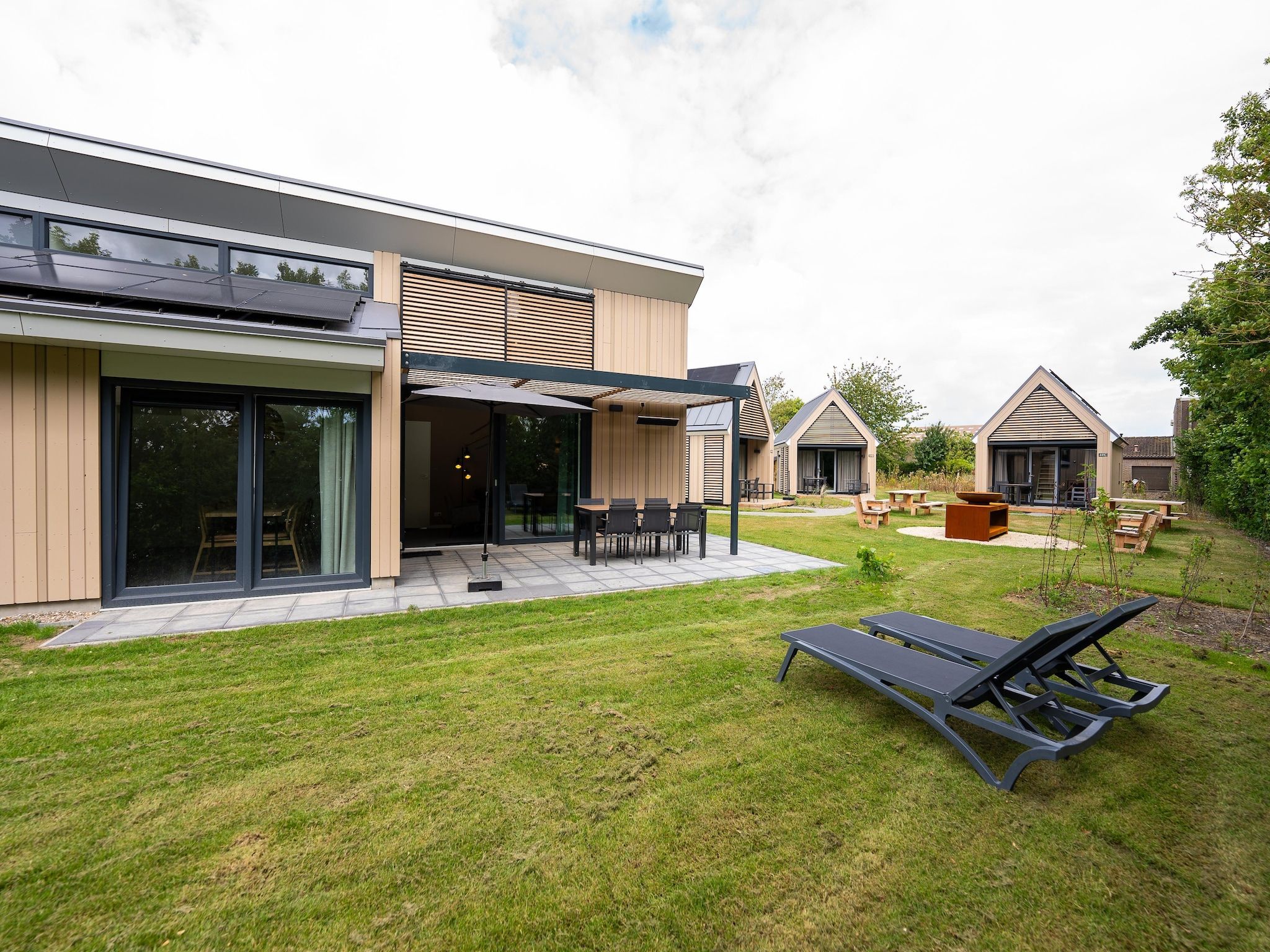 De buitenkant van Vakantiepark Zeebad 18 in Breskens