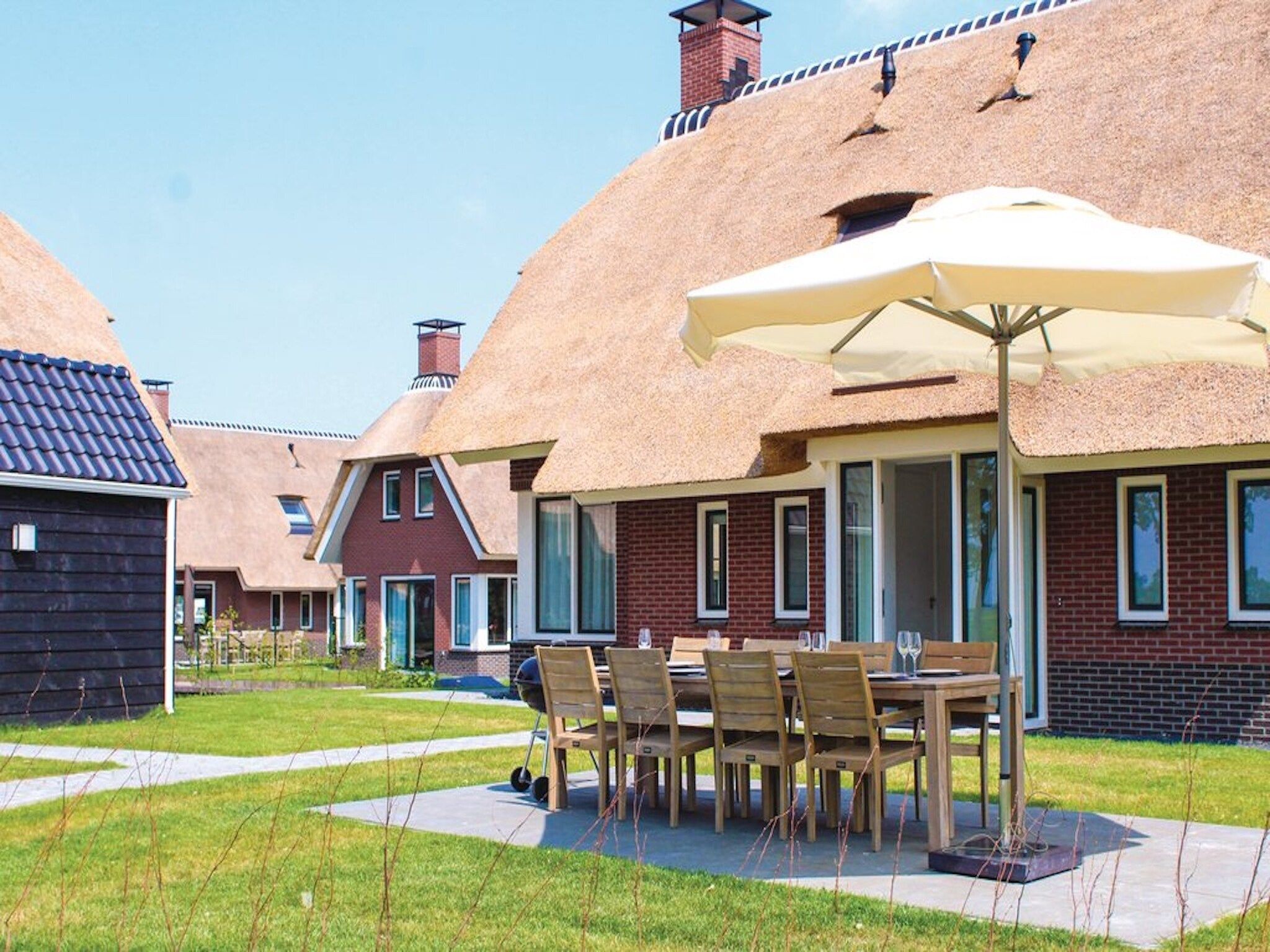 De tuin van Recreatiepark Idskenhuizen 4 in Idskenhuizen