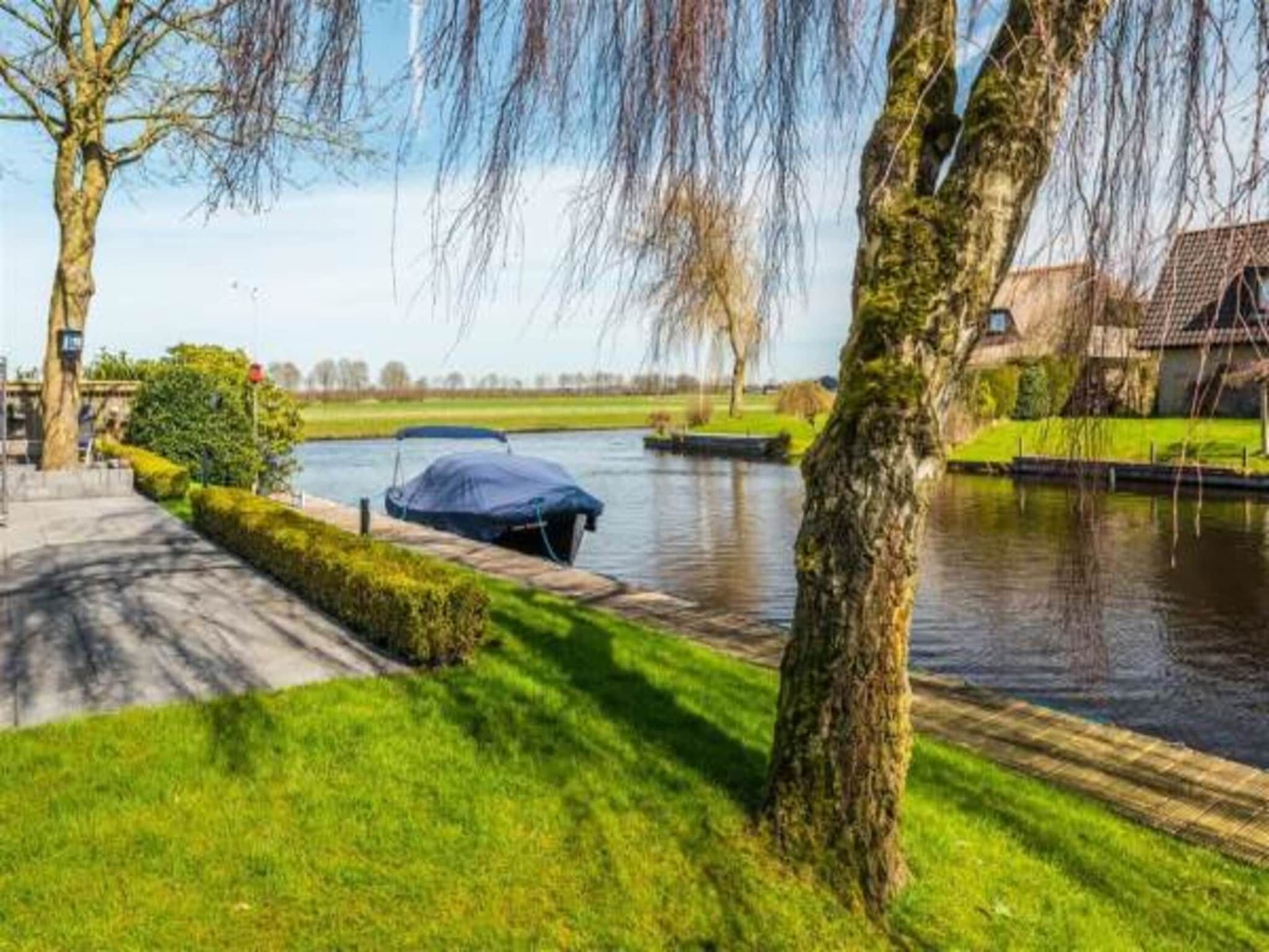 De omgeving van Recreatiepark Idskenhuizen 9 in Idskenhuizen