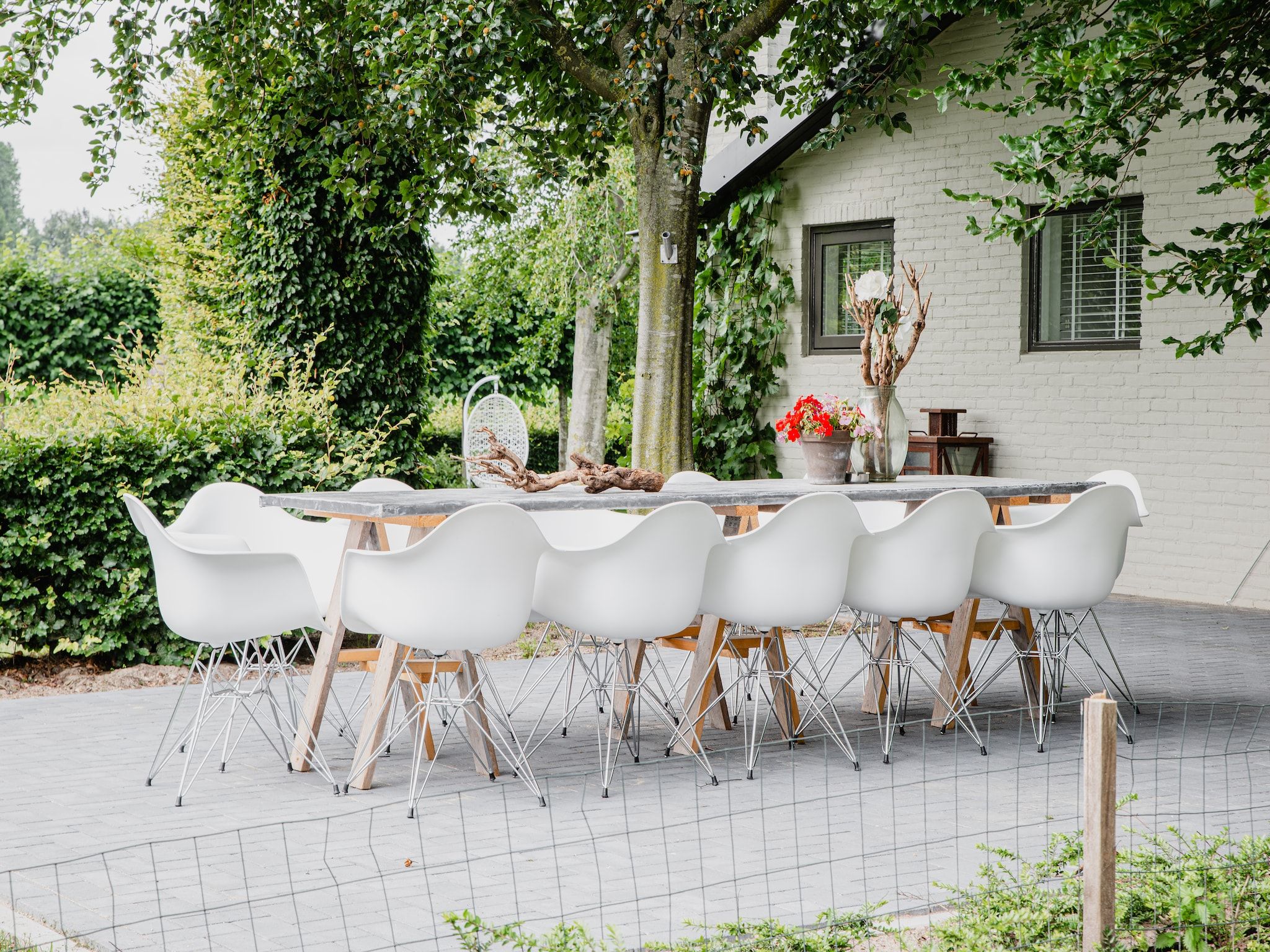 Het terras van Dorpswoning De Volbloed in Leende