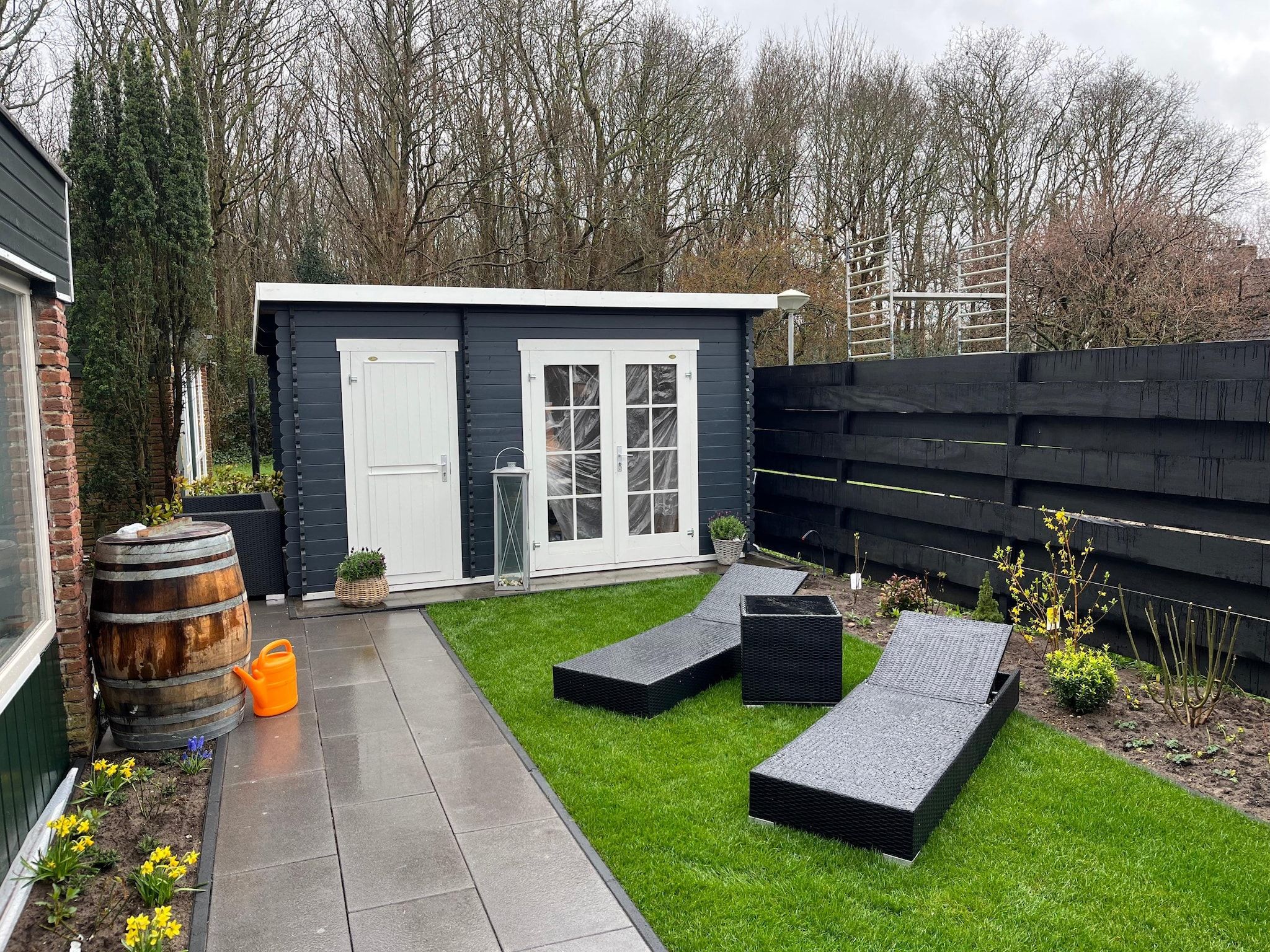 De tuin van Ferienhaus White Pearl in Noordwijkerhout
