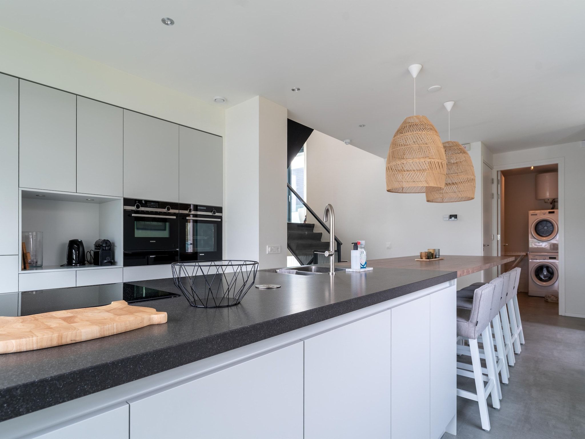De keuken van Harbour Village 15 in Arnemuiden