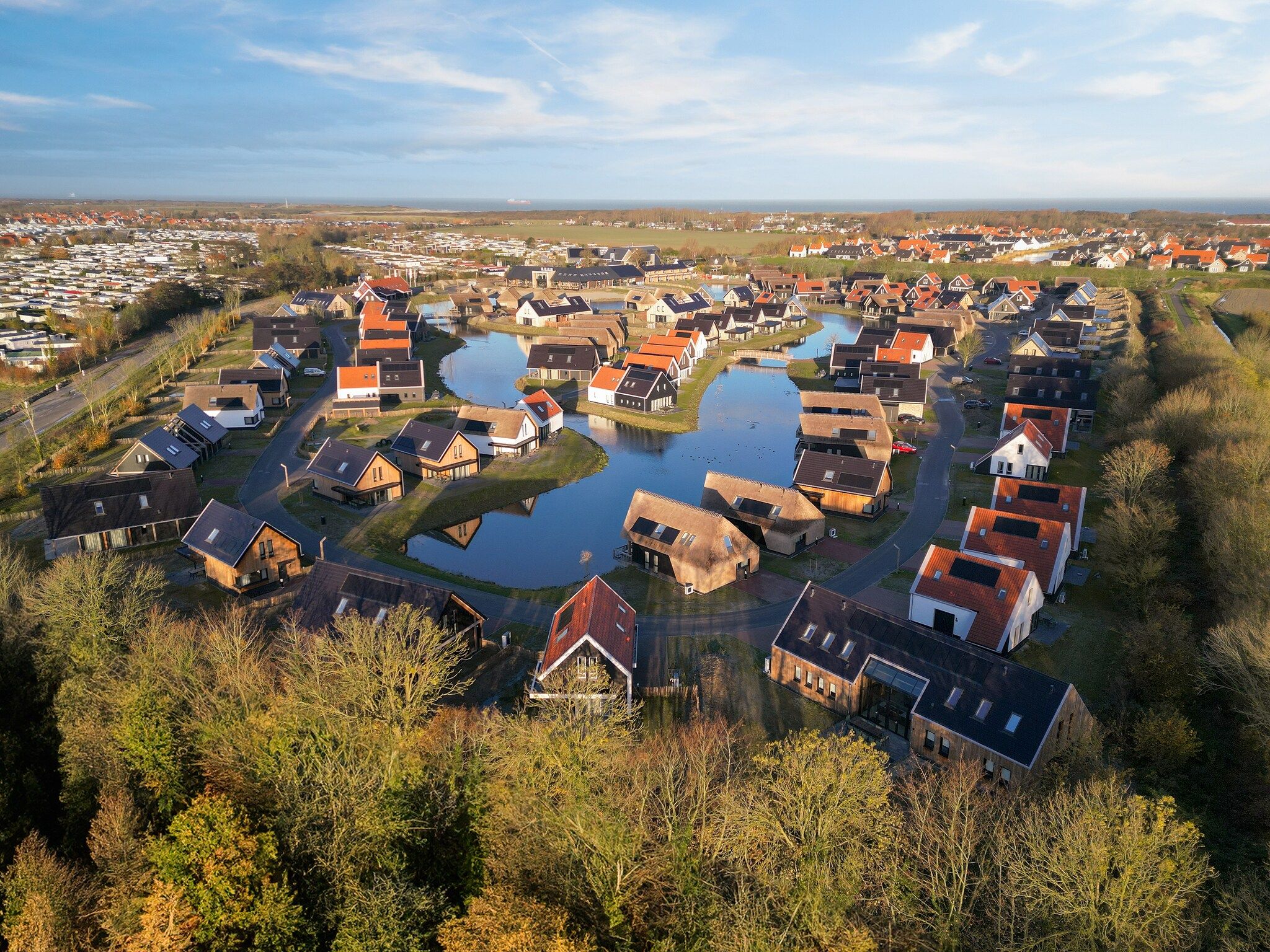 De buitenkant van Resort Nieuwvliet-Bad 1 in Nieuwvliet