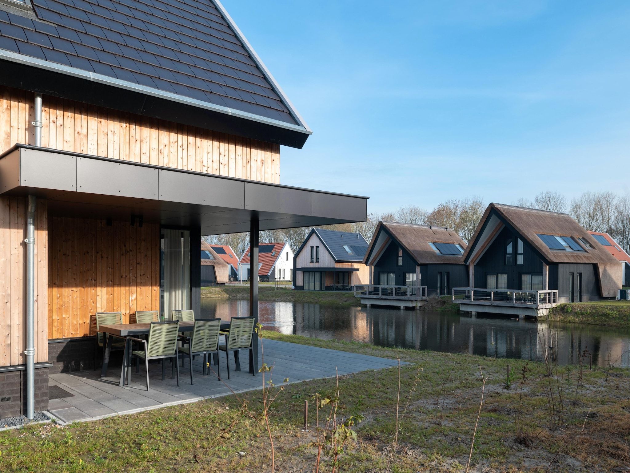 Het terras van Resort Nieuwvliet-Bad 3 in Nieuwvliet
