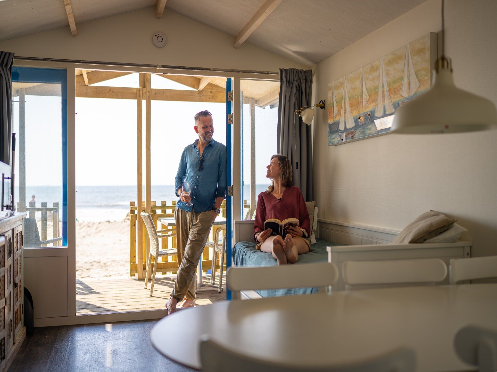 De woonkamer van Resort Beach Houses Wijk aan Zee 6 in Wijk aan Zee