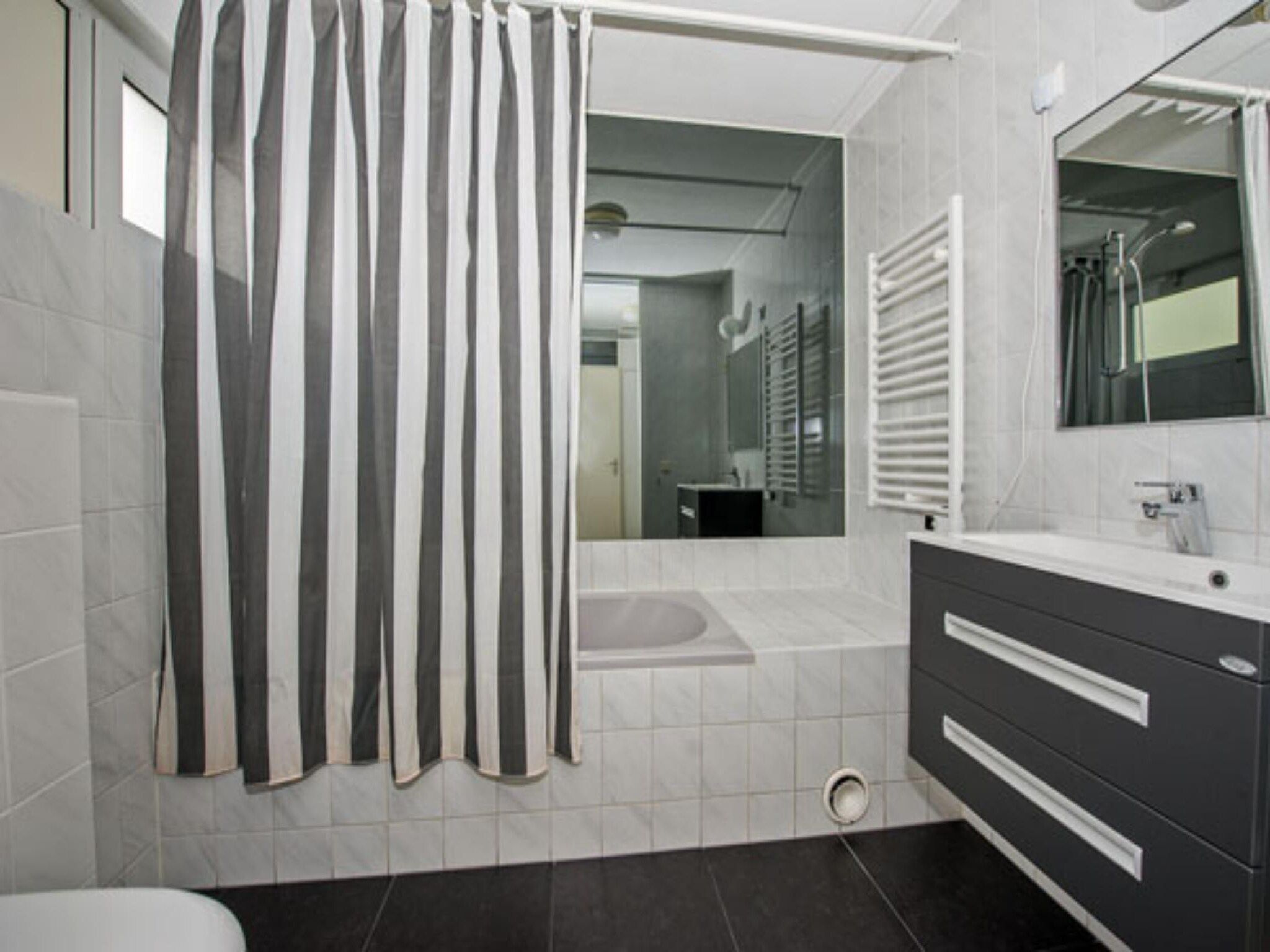 De badkamer van Vakantiepark Hellendoorn 2 in Hellendoorn