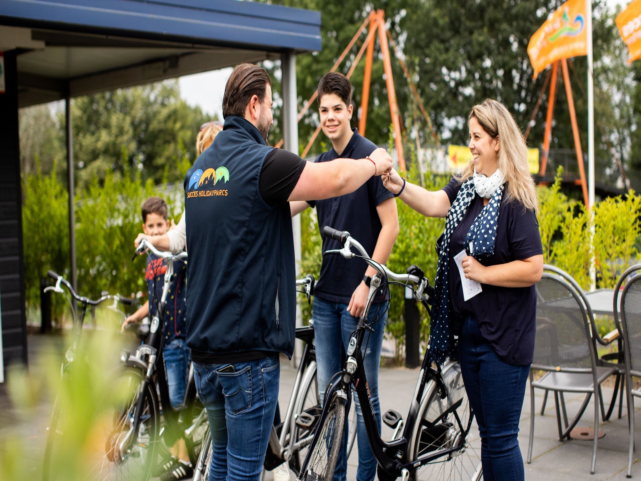 Parkfaciliteiten bij Recreatiepark Rhederlaagse Meren 18 in Lathum