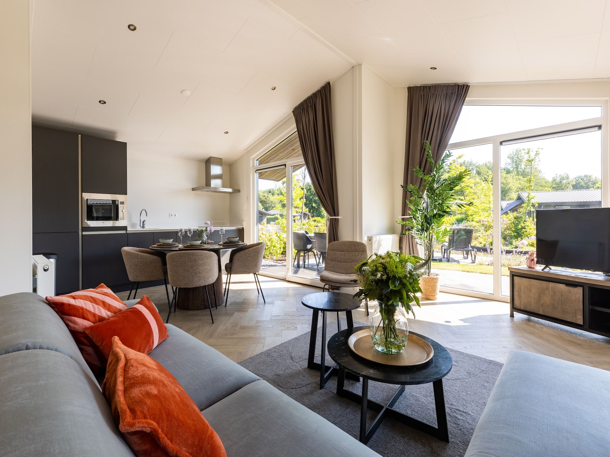 De woonkamer van Vakantiepark Molenvelden 7 in Veldhoven