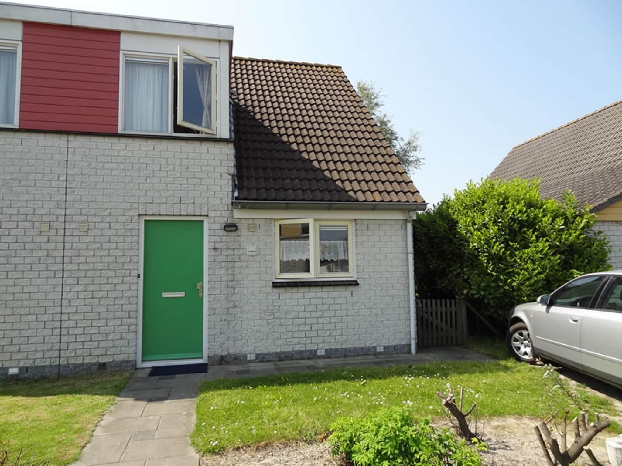 De buitenkant van Villapark De Oesterbaai 81 in Wemeldinge