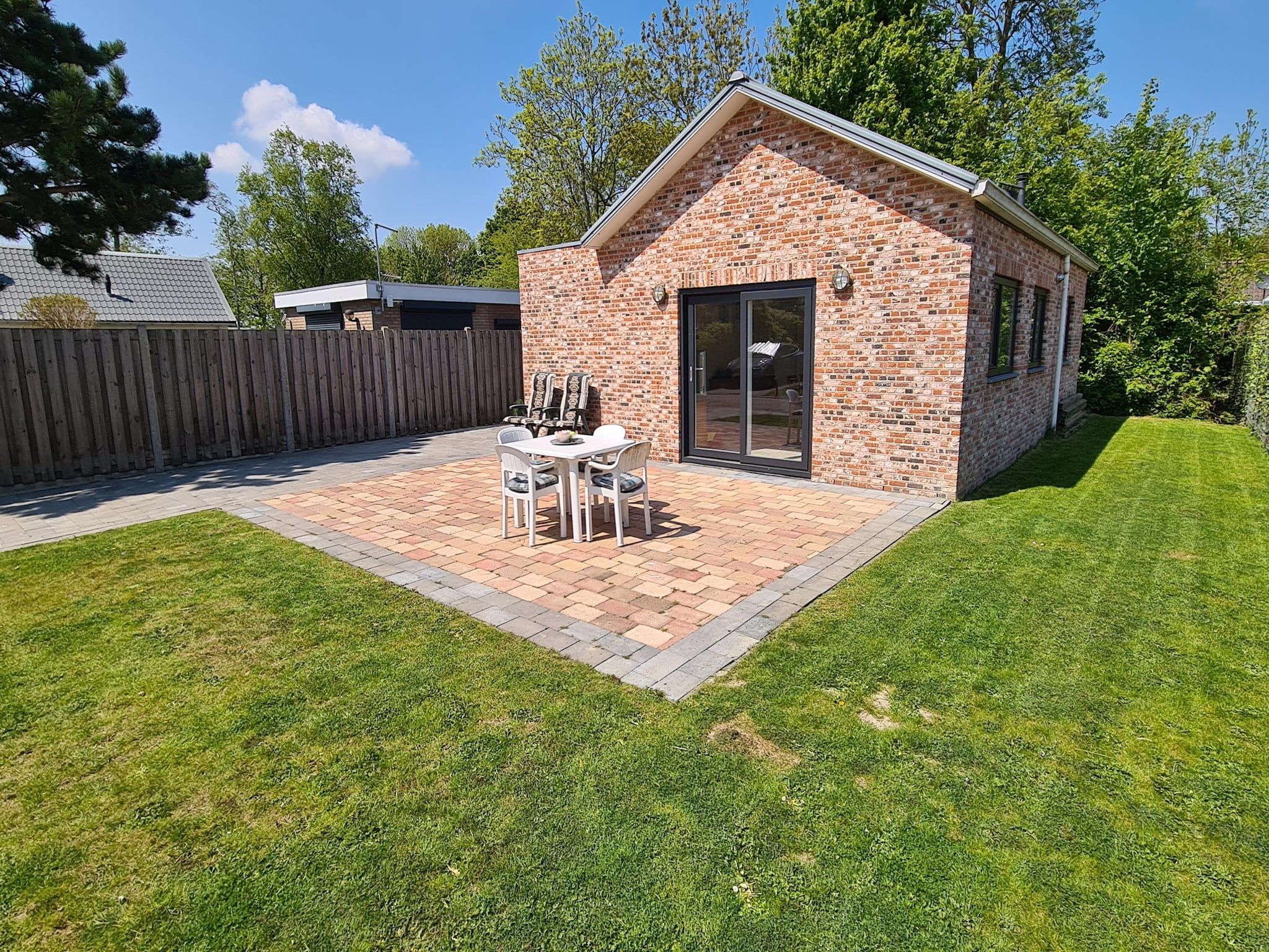 De buitenkant van Kustwoning Baarland in Zeeland in Baarland