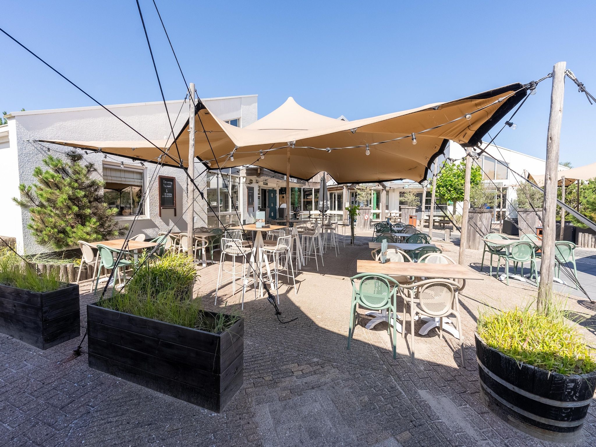 Parkfaciliteiten bij Vakantiepark Boomhiemke 17 in Hollum