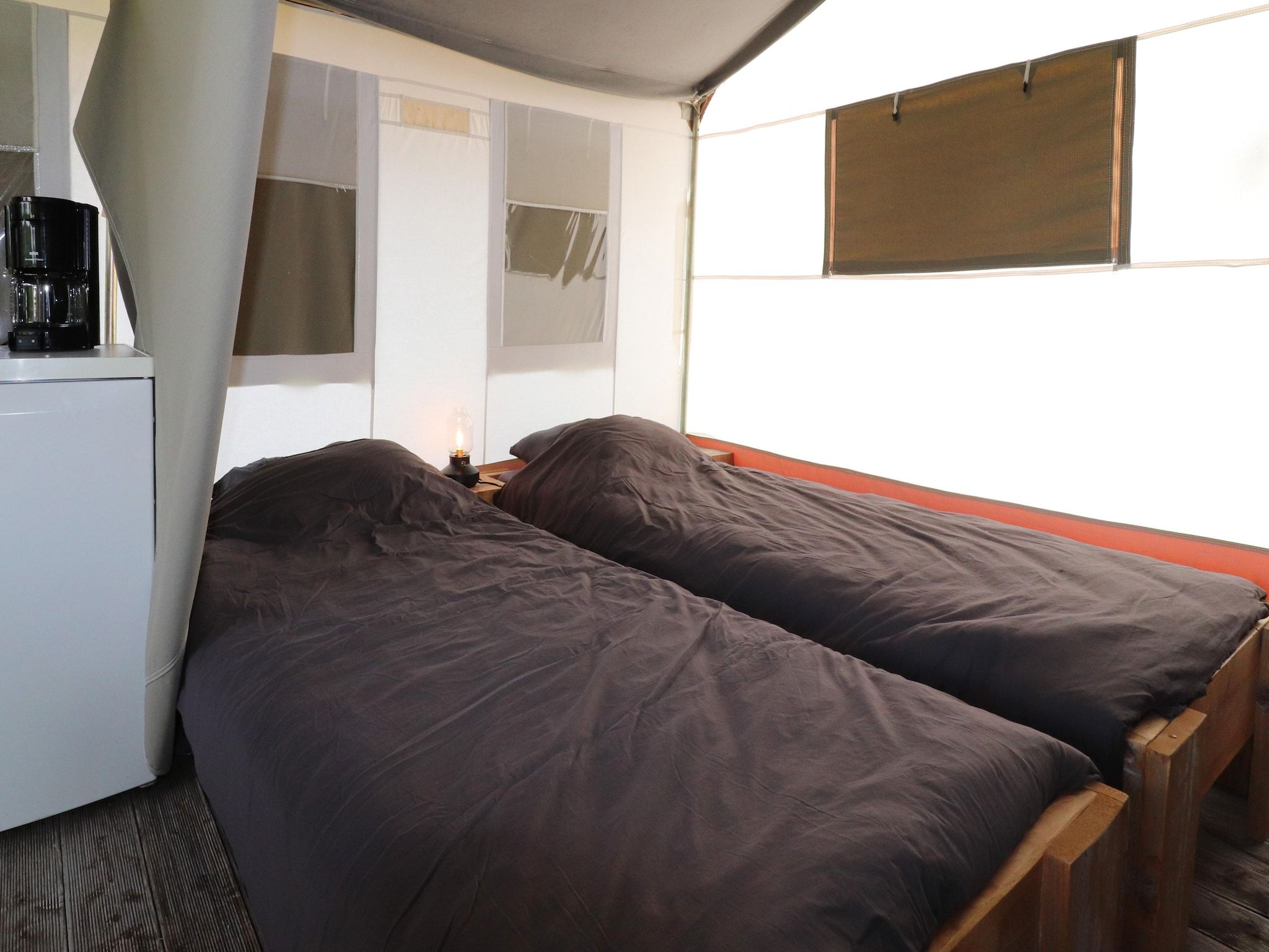 Een slaapkamer van Safaritent 'Gaadlik' in Twijzel