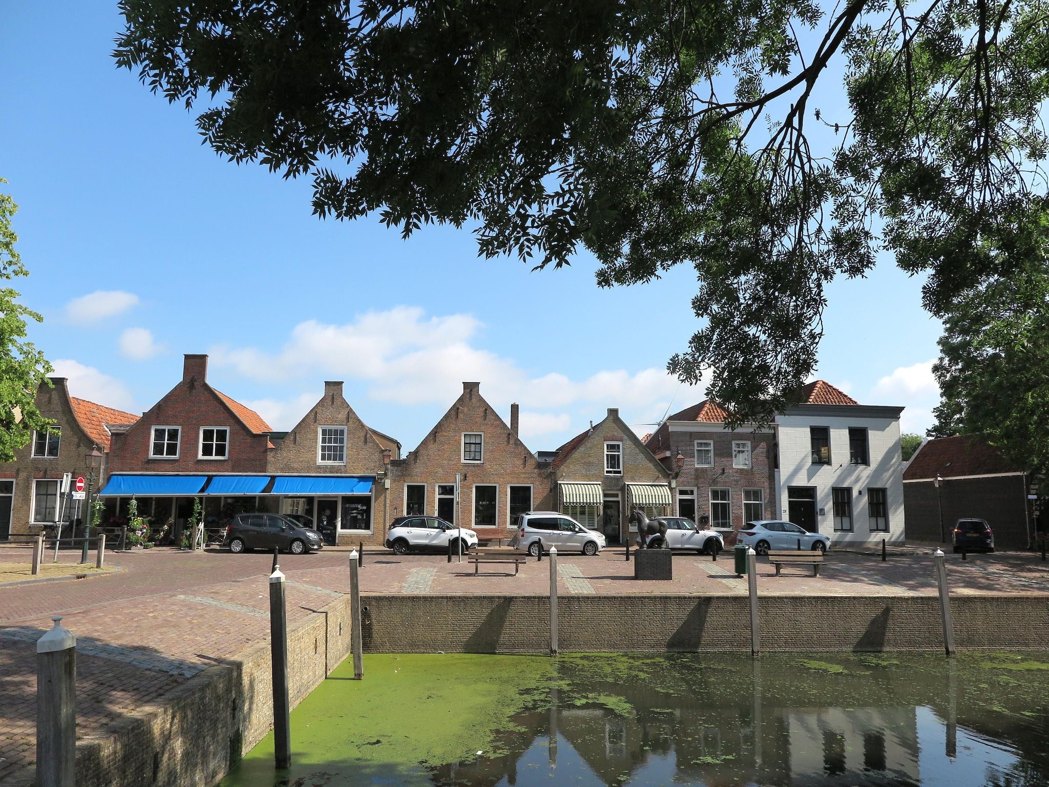 Lake view villa met zwem- vissteiger in Simonshaven - Foto 34 van 40