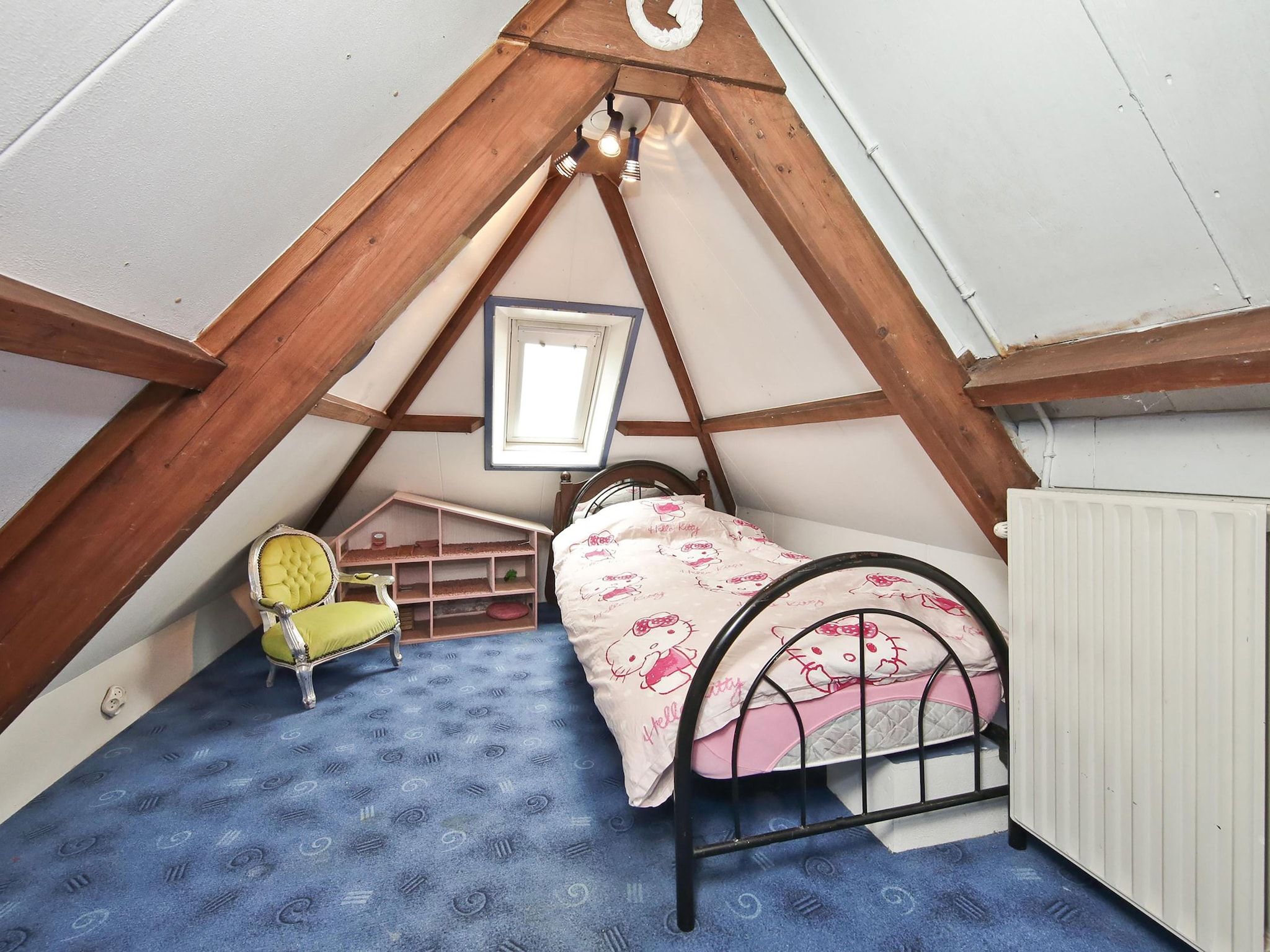 Een slaapkamer van Karakteristiek landhuis met sauna in Noord-Holland