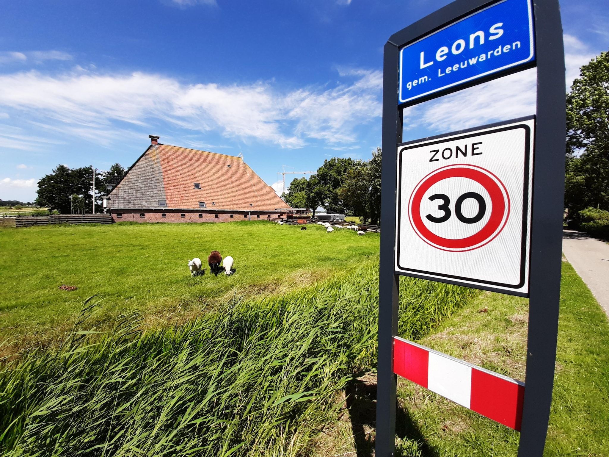combinatie van 2x 10 persoons woning in Leons - Foto 31 van 39