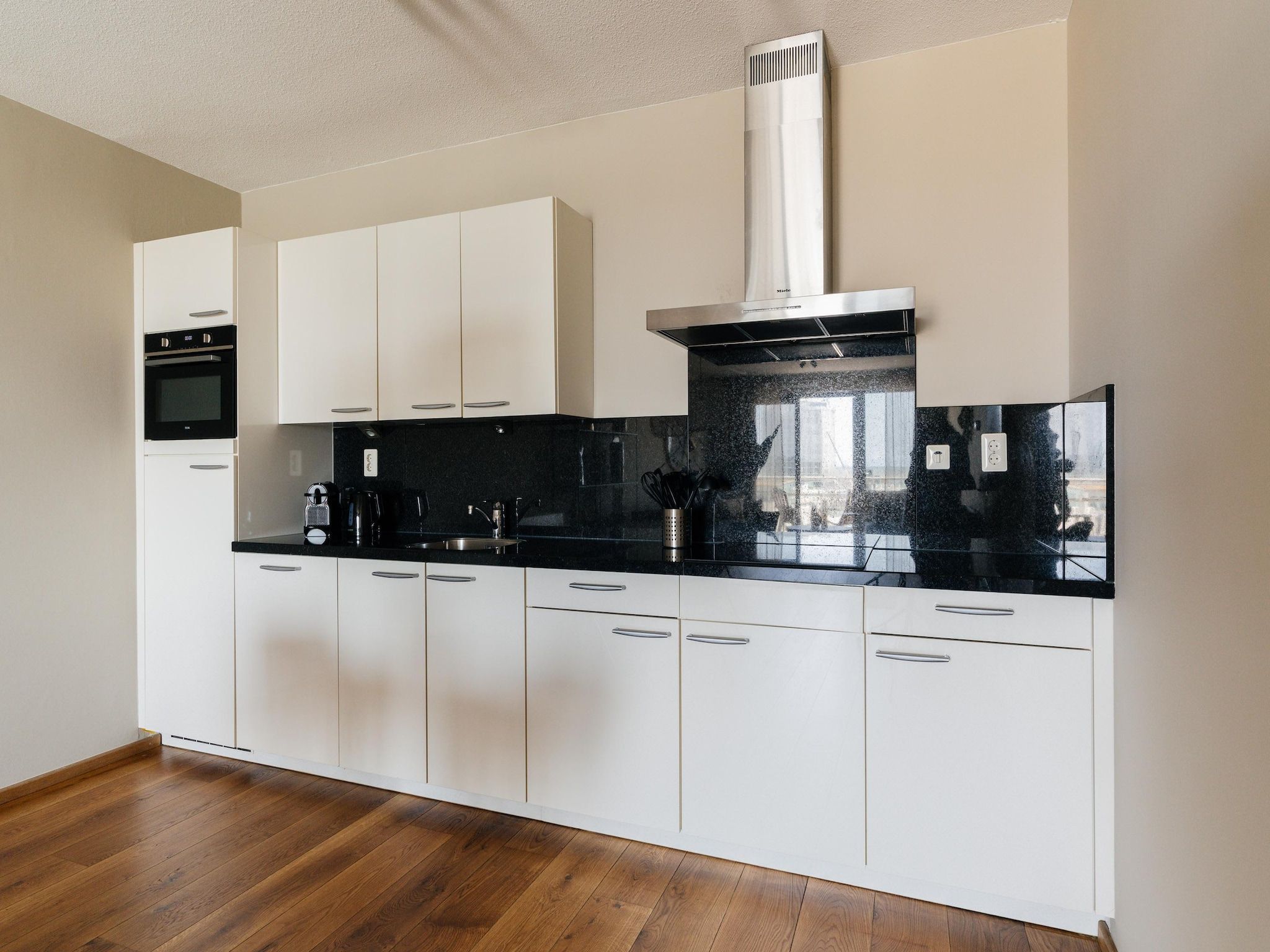 De keuken van Scheveningen Harbour 40A in Den Haag