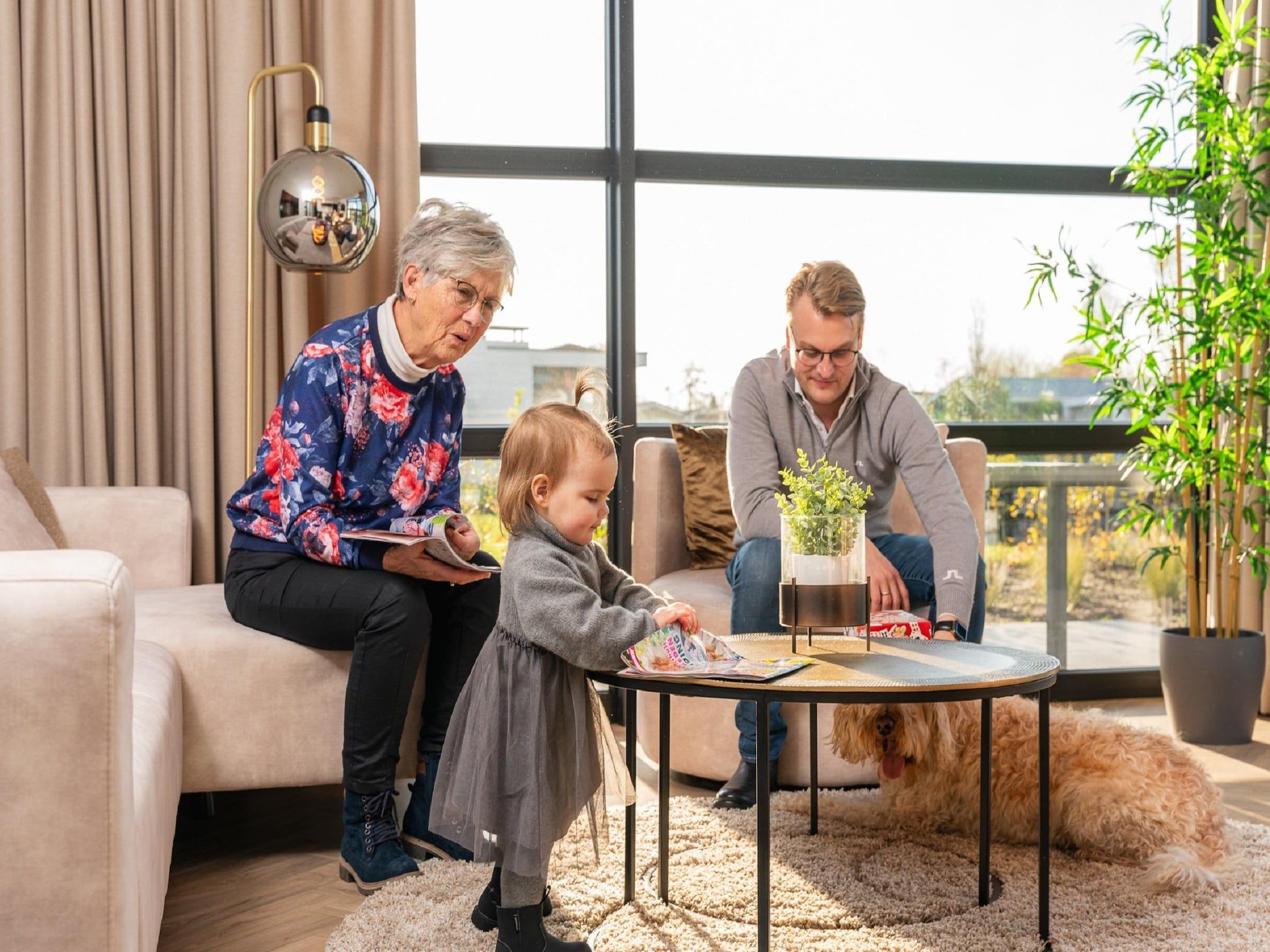 De woonkamer van MarinaPark Nieuw Loosdrecht 3 in Nieuw-Loosdrecht