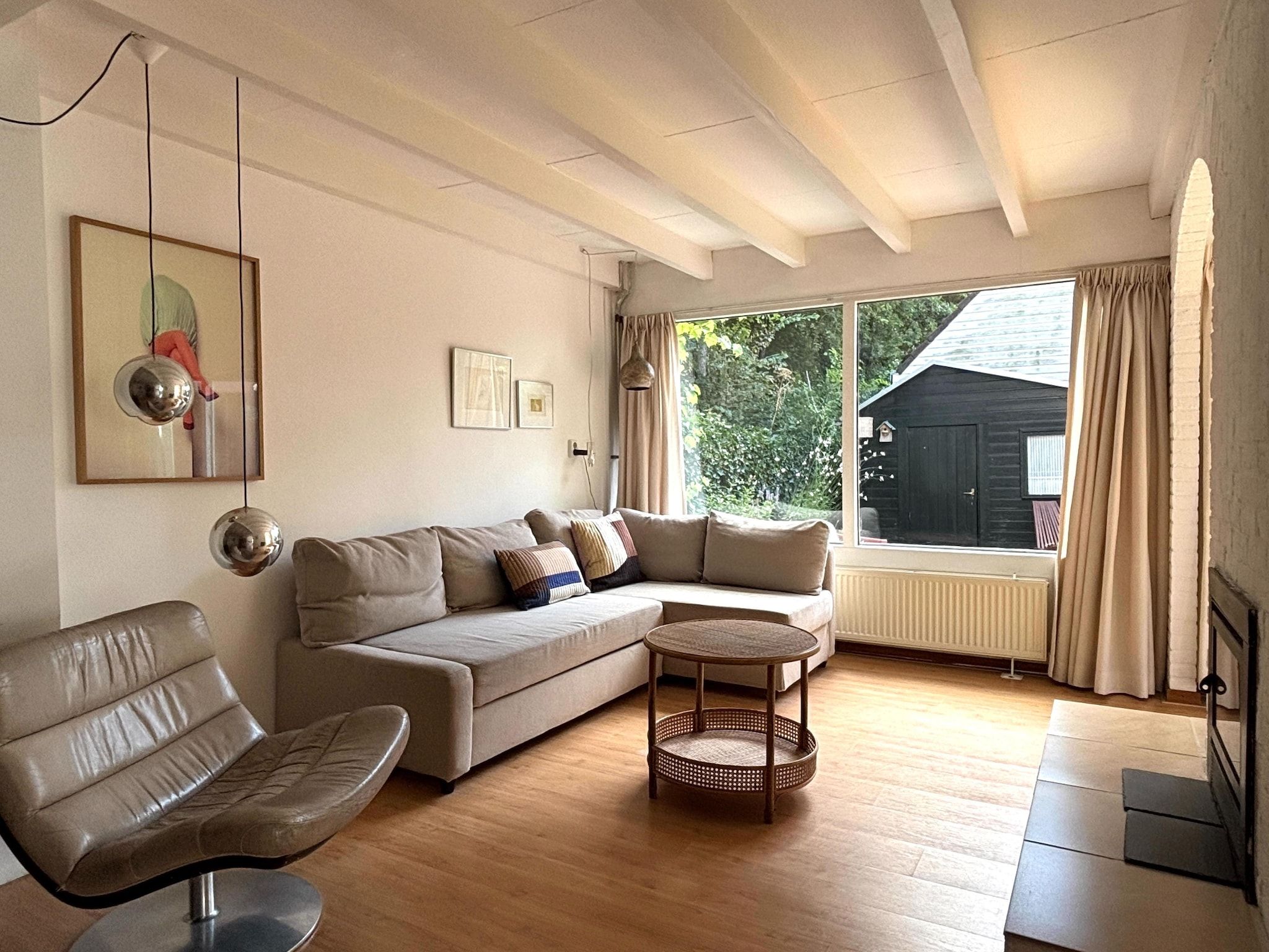 De woonkamer van Casa Duna in Noordwijkerhout