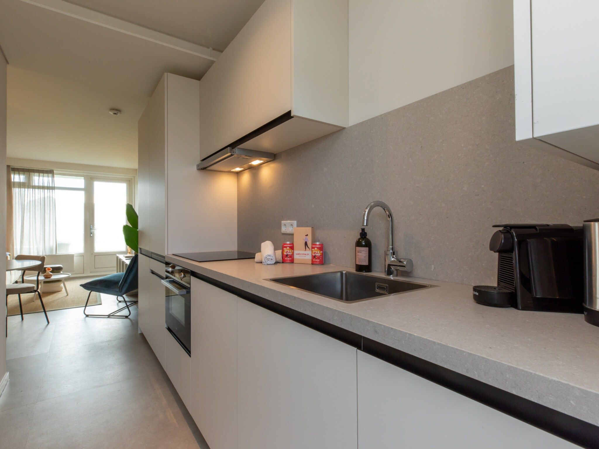 De keuken van Nieuwstraat 1  Zoutelande 'Kurhaus - 4 met sauna in Zoutelande