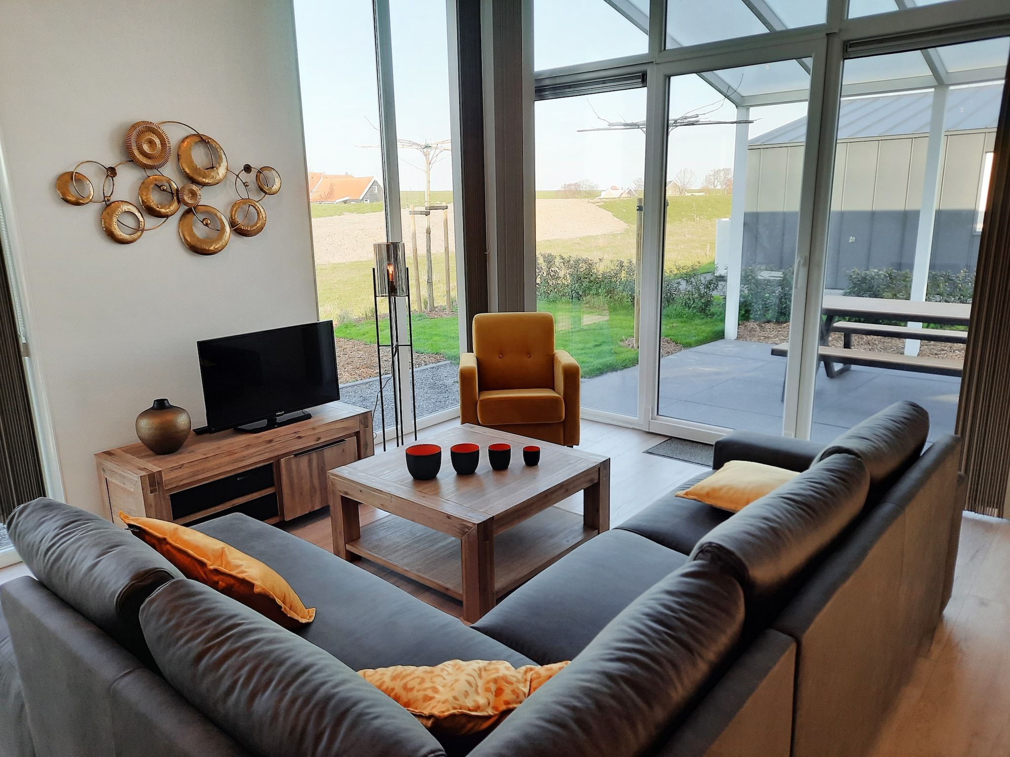 De woonkamer van Water Resort Oosterschelde 83 in Wemeldinge