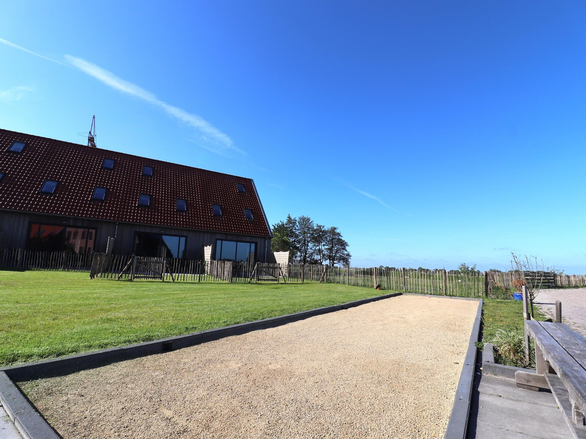 Voorzieningen bij Friese villa in Leons
