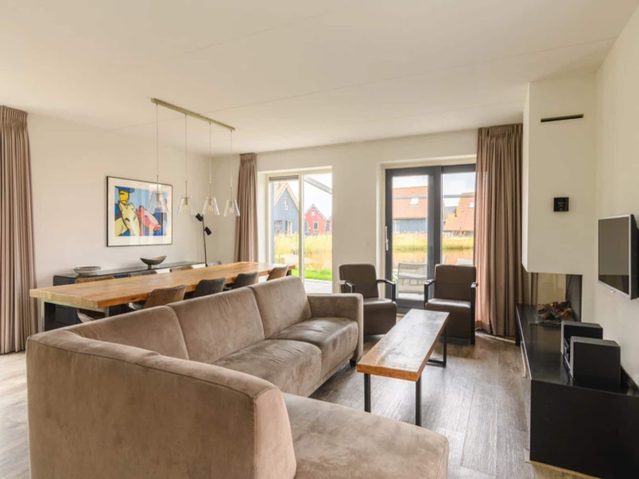 De woonkamer van Waterpark Langelille 4 in Langelille